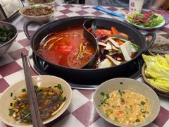 -赵美丽·重庆社区火锅·直营店(火车东站·中豪国际店)