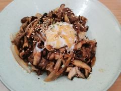 杂菌温泉蛋烧肉饭-Artisan匠匠(中央大街店)