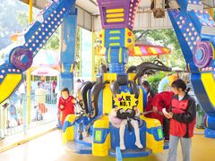 -顺德大良半月城游乐场