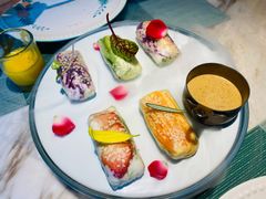 漫步花开彩虹卷-蜜桃花开·中西融合菜E&W(南长街店)