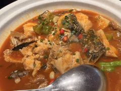 -魏铭鱼头捞饭(晋阳路店)