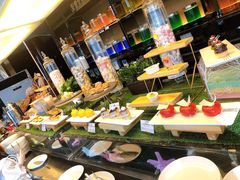 -唐拉雅秀酒店-西锦汇空中BBQ·思创餐厅