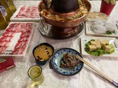 -羊家胡同·龙虾烧烤火锅(龙汇路店)