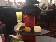 -Salon de The de Joel Robuchon(外滩18号店)
