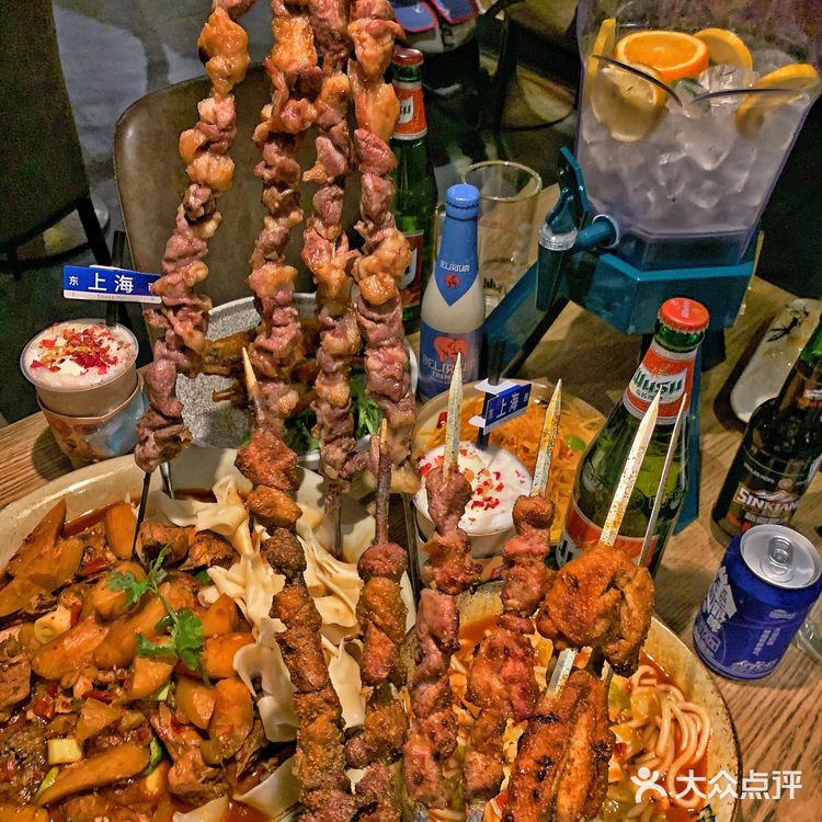 上海探店｜南京路步行街新疆菜！羊肉这样吃香