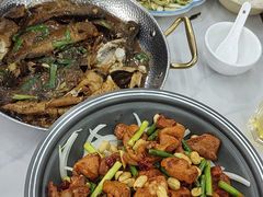 -一口猪海鲜浑锅·东北家常菜