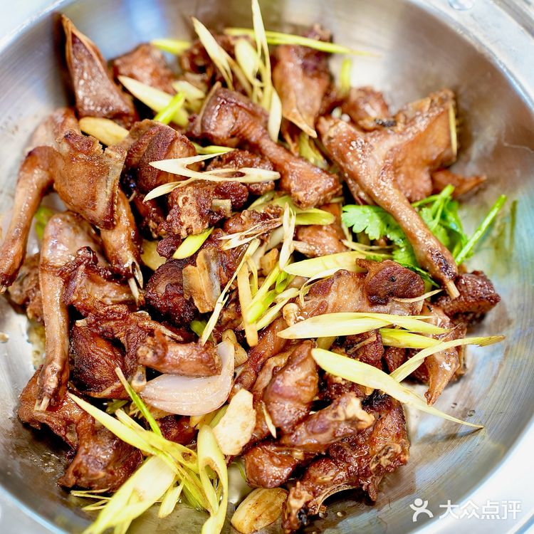 在东莞实现乳鸽自由！寮步新开这家店香迷糊了