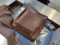 -好利来(上海虹桥新天地Lab主题店)