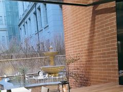 -潮一不贰·法式甜品·生日蛋糕·西式简餐(外滩店)