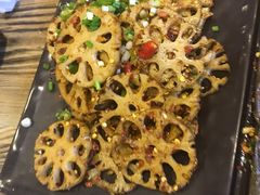 -范二妹独特烧烤夜宵城(宜宾总店)