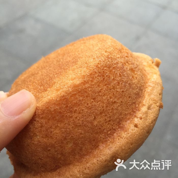 詹记宫廷桃酥王黄金牛角包图片-北京面包甜点-大众点评网