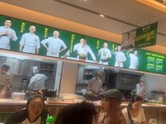-费大厨辣椒炒肉(太平老街店)