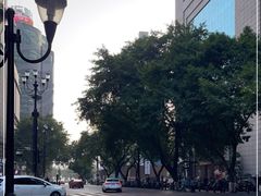 -八一路好吃街(雨田商务大厦店)