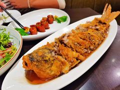 糖醋黄金鲤鱼-城南往事·鲁菜·烤鸭(世茂宽厚里·大明湖店)