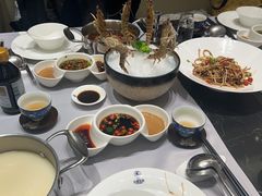 -红鼎豆捞·非遗鲍皇汤火锅(宝丰路店)