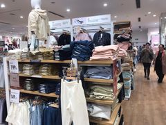 -优衣库(郑州丹尼斯大卫城店)
