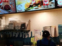 -DQ·蛋糕·冰淇淋(大宁国际商业广场店)