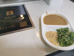 -百品聚旋转火锅(万德庄店)