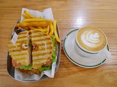 -Catch Bagel(芳草地店)