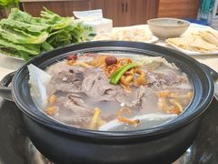 -九寨沟特色牦牛肉汤锅
