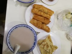 -白阿婆过油肉拌面·大盘鸡