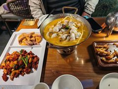 -隔壁老王·家常云南菜(花巷店)