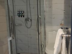 -德全心悦酒店(北京金台路地铁站店)