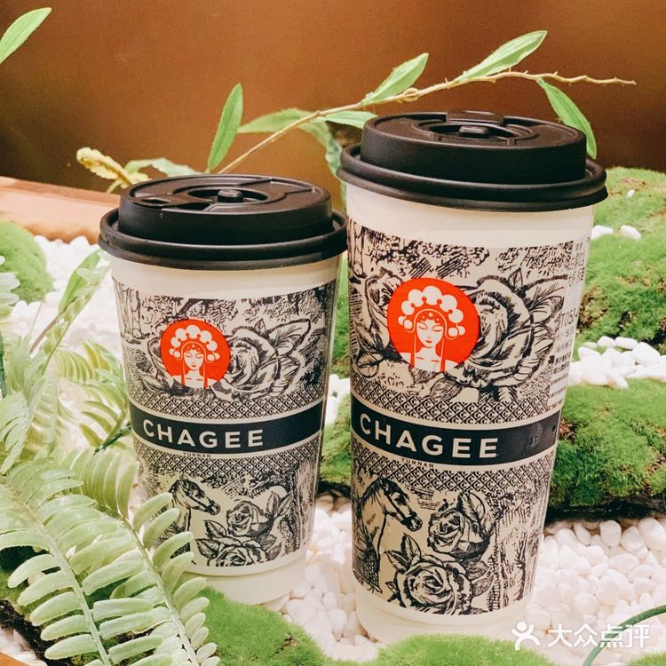 味道颜值双双在线的霸王茶姬在海口开旗舰店啦‼️