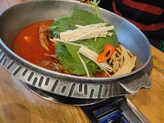 -喇喇排骨火锅·传统韩式脊骨汤(望京西园总店)