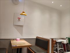 大堂-馋笼小食堂-青岛大虾包(繁花里店)