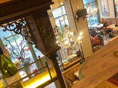-玛格萝妮比萨屋(四平店)