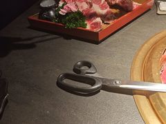-铭牛烧肉·和牛海鲜自助(高新月牙湖店)