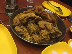 -BHC炸鸡(明洞总店)