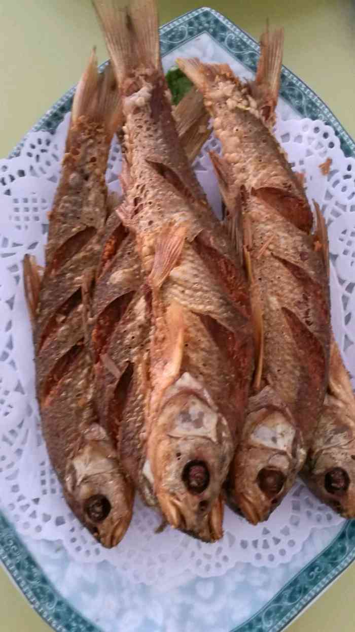 野生鲜鱼坊-"干炸华子鱼,烤鲤鱼,野生酒花炒鸡蛋,鱼非.