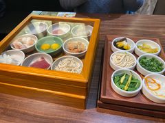 -良米山·云南野生菌过桥米线(上海首店)