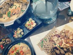 -东来菜馆•手抓海鲜家常菜•海鲜锅贴(鸽子窝店)