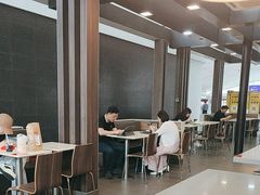 -麦当劳(深圳北站高铁店)