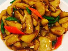 地三鲜-黄家饺子东北特色菜馆(湖滨商业街店)