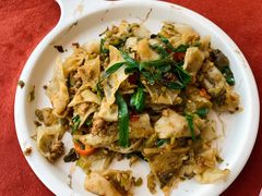 酸菜炒软饼-赵小姐丨新中餐(曲江店)