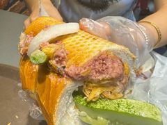 -Bánh Mì Huynh Hoa