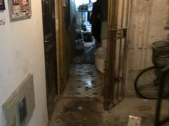 -虾弄弄海派小龙虾·牛羊蝎子火锅
