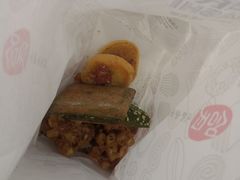 花生蛋黄条-上海哈尔滨食品厂(淮海中路店)