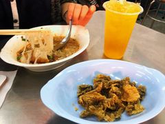炸鱼皮-榮泰米粉湯(Left Shop)