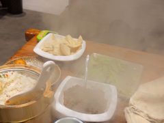 -滇香肴·云南菜蒸汽石锅鱼(云南北路店)
