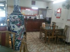 大堂-四平包子铺