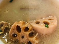 武汉热干面-文叔·湖北名小吃·小龙虾(黄贝岭地铁站店)