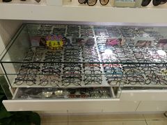 -罗创丹阳眼镜(童卫路店)