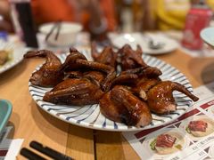 红烧乳鸽-新世界餐厅(万达店)