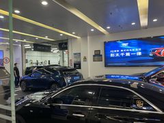 -百联沪通凯迪拉克4s店