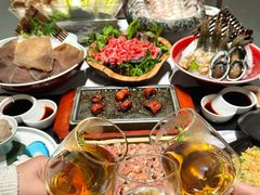 -红鼎豆捞·非遗鲍皇汤火锅(宝丰路店)